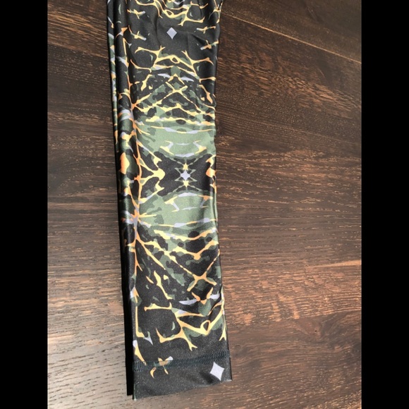 NWOT leggings  - Canadian made! - Picture 3 of 3